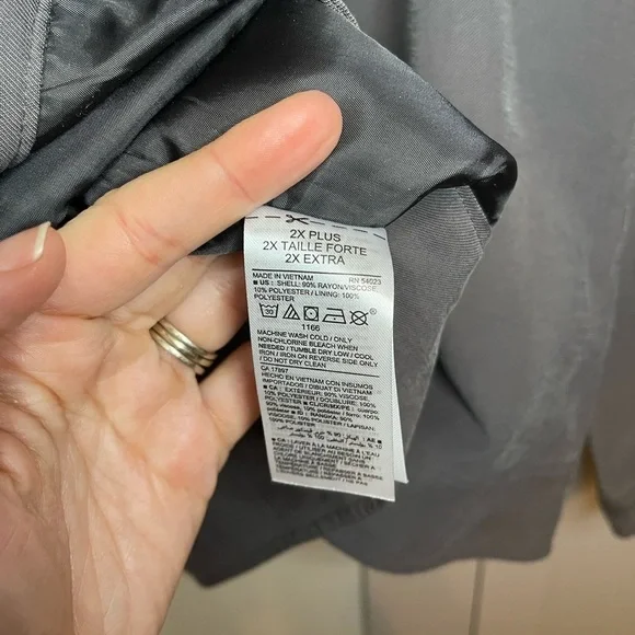 Womens old navy lightweight jacket - Picture 2 of 4